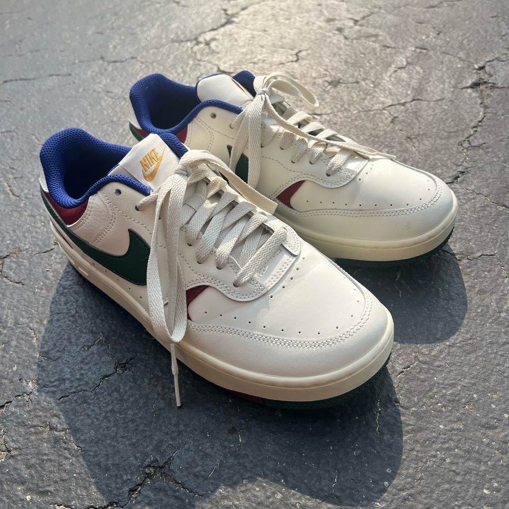Nike Green and White Sneakers Classic Low-Top Design